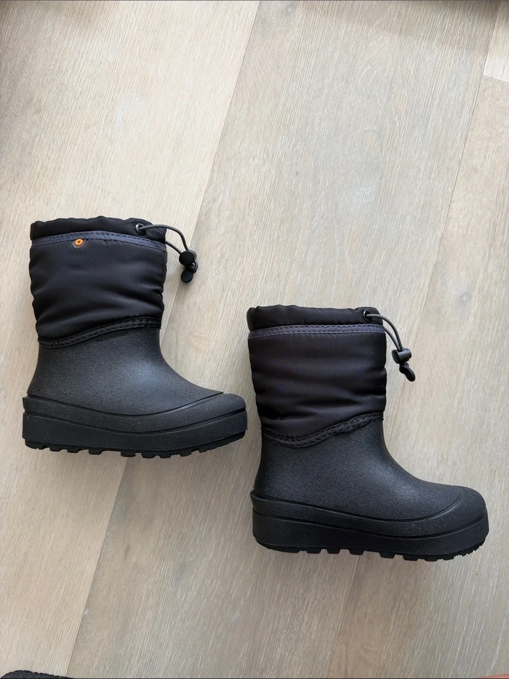 Bogs Kids Black Waterproof Snow Boots with Toggle